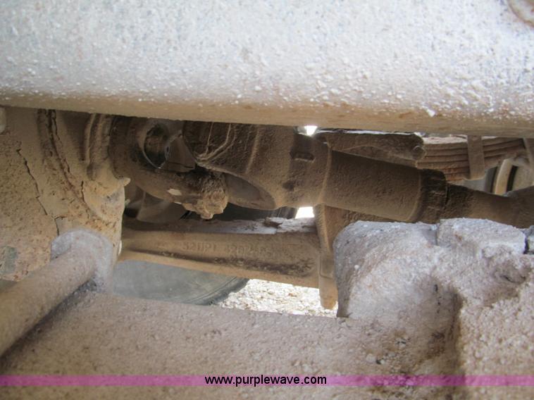 image for item C2402 1989 International F2554 tandem axle dump truck