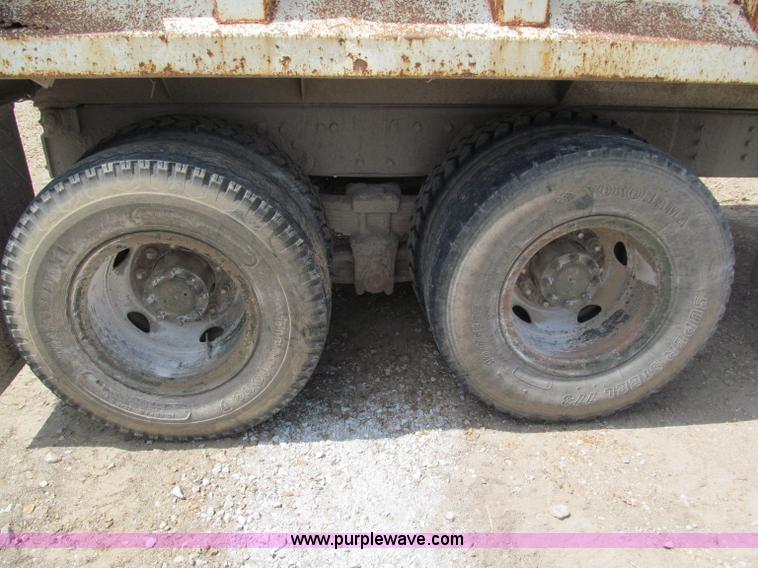 image for item C2402 1989 International F2554 tandem axle dump truck