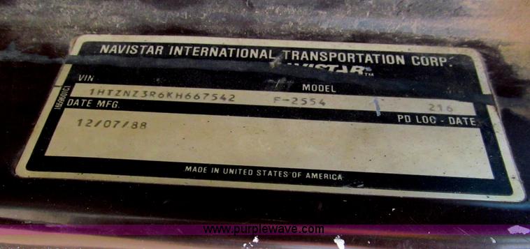 image for item C2402 1989 International F2554 tandem axle dump truck