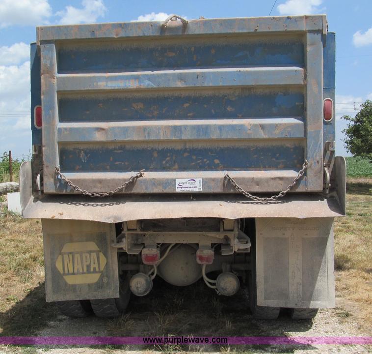 image for item C2405 1989 Freightliner FLD dump truck