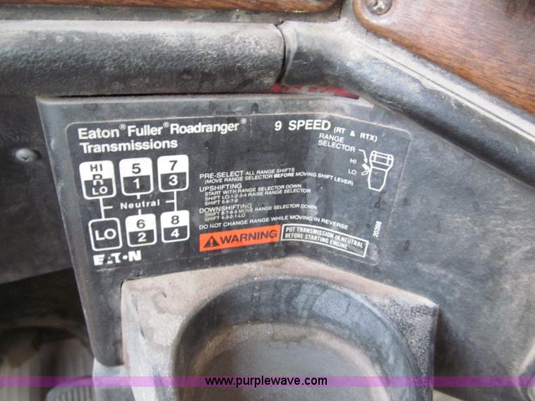 image for item C2405 1989 Freightliner FLD dump truck