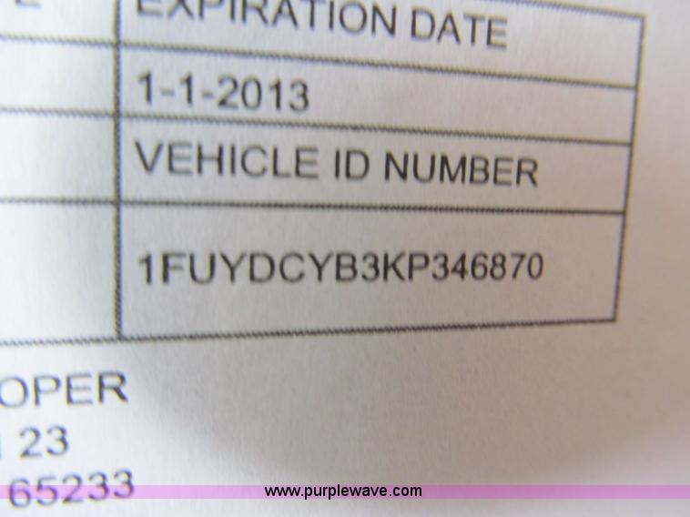 image for item C2405 1989 Freightliner FLD dump truck