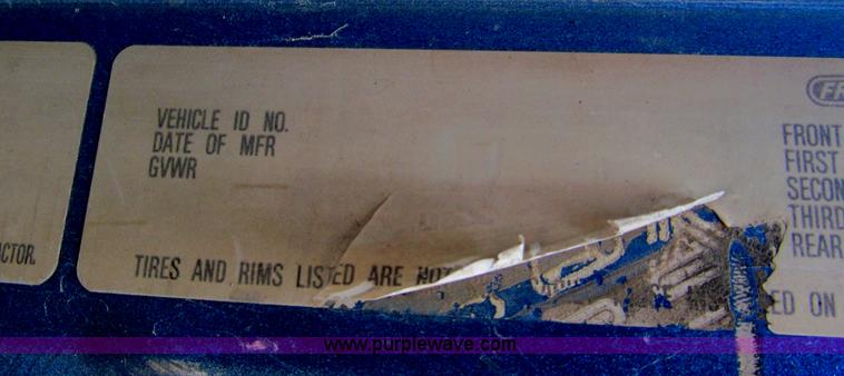 image for item C2405 1989 Freightliner FLD dump truck