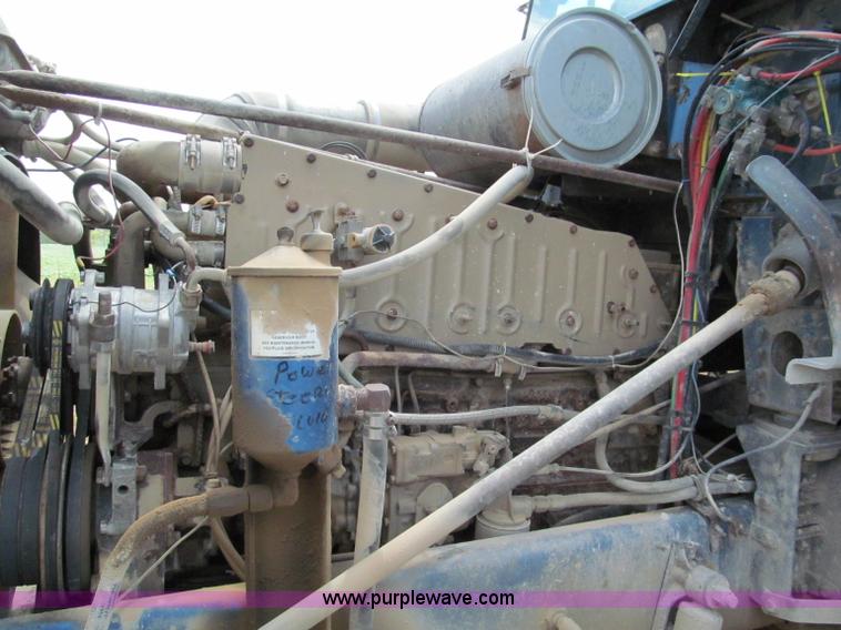 image for item C2405 1989 Freightliner FLD dump truck