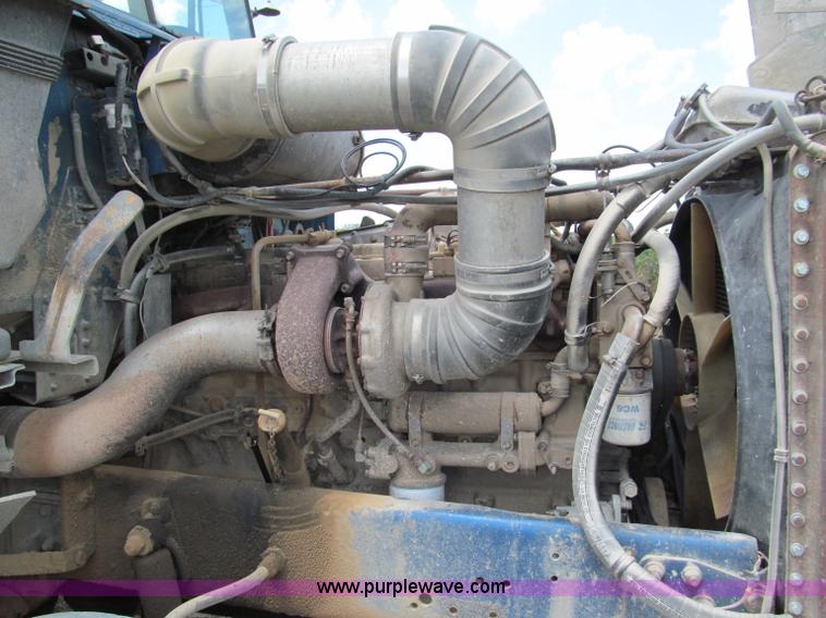 image for item C2405 1989 Freightliner FLD dump truck