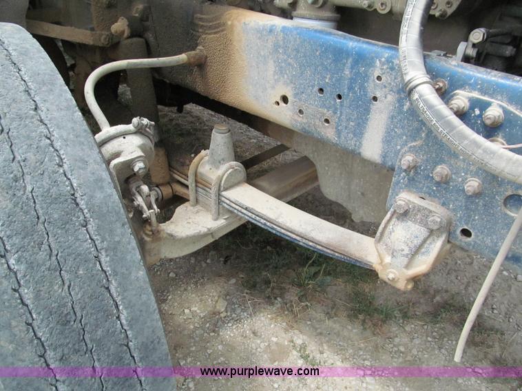 image for item C2405 1989 Freightliner FLD dump truck