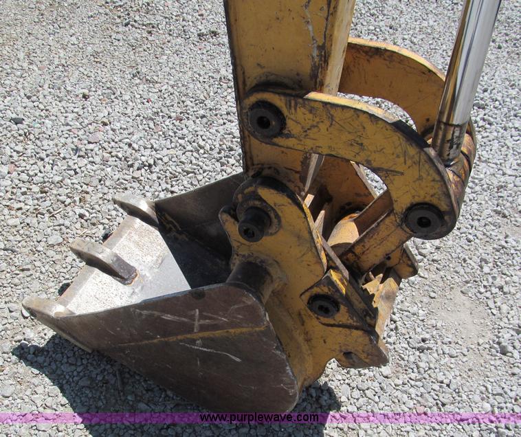 image for item C2424 2001 John Deere 35ZTS compact excavator