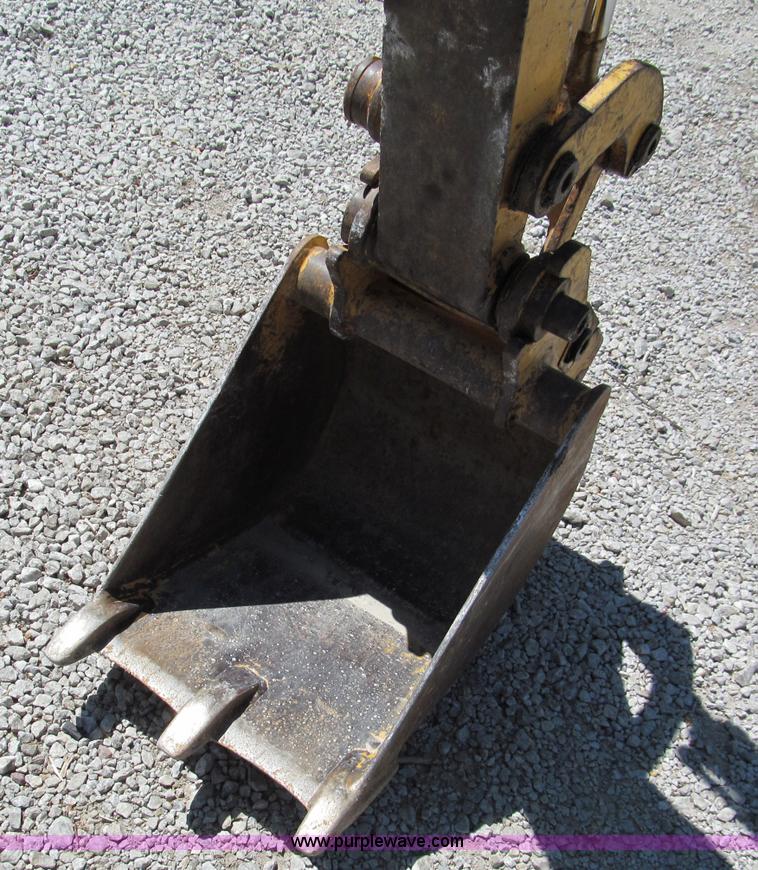 image for item C2424 2001 John Deere 35ZTS compact excavator