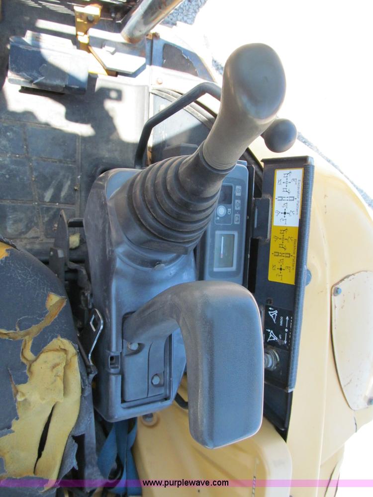 image for item C2424 2001 John Deere 35ZTS compact excavator