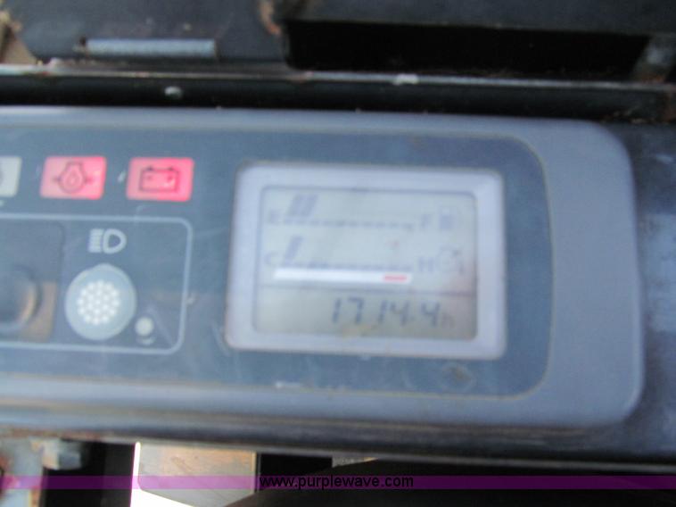 image for item C2424 2001 John Deere 35ZTS compact excavator