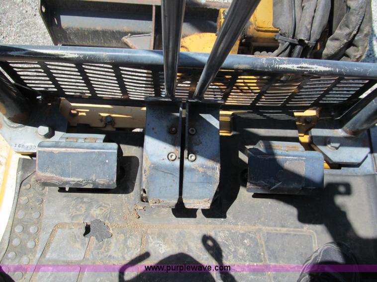 image for item C2424 2001 John Deere 35ZTS compact excavator