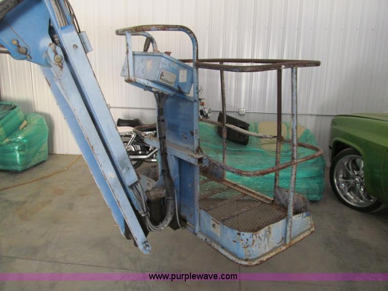 image for item C2437 1997 Genie Z-34/22 electric boom lift