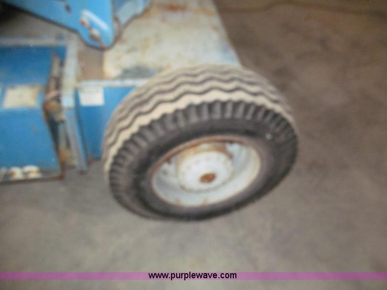 image for item C2437 1997 Genie Z-34/22 electric boom lift