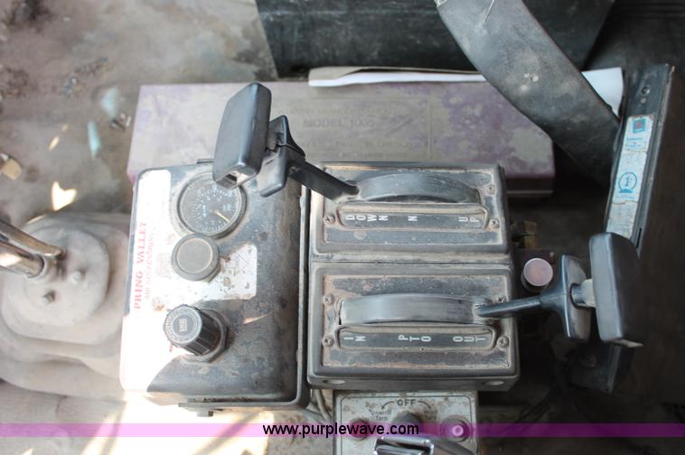 image for item C2601 1997 Ford LT8000F dump truck