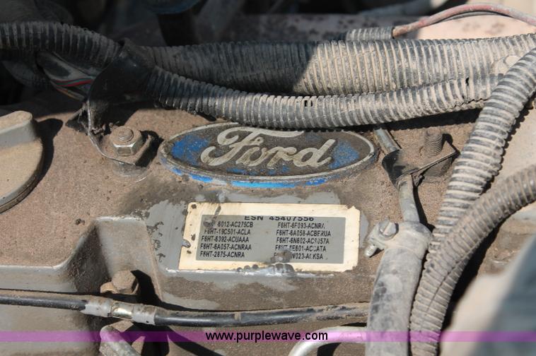 image for item C2601 1997 Ford LT8000F dump truck