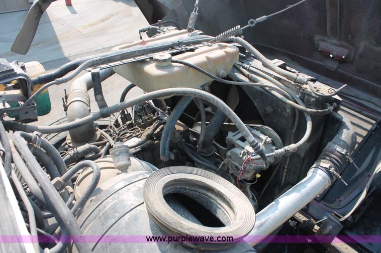 image for item C2601 1997 Ford LT8000F dump truck