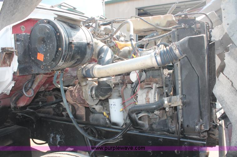 image for item C2601 1997 Ford LT8000F dump truck