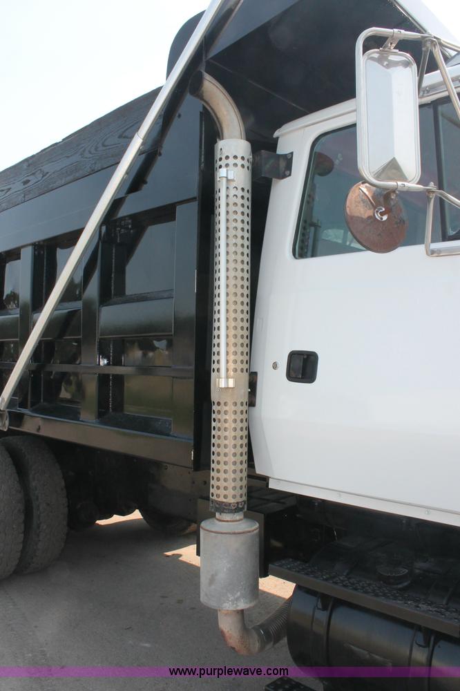 image for item C2601 1997 Ford LT8000F dump truck