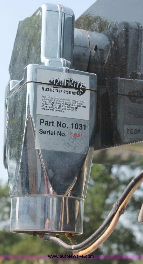 image for item C2601 1997 Ford LT8000F dump truck