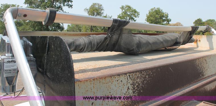 image for item C2601 1997 Ford LT8000F dump truck