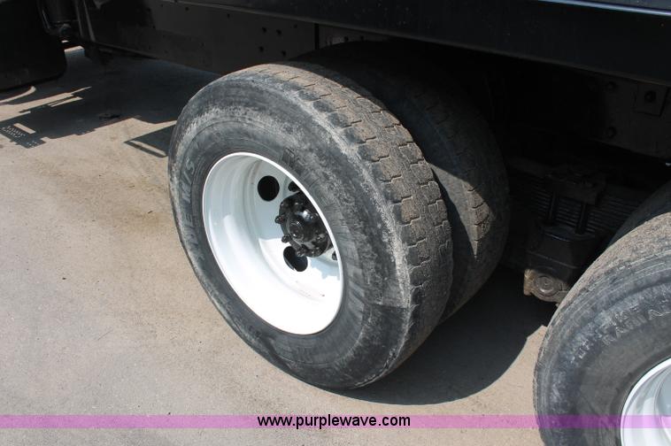 image for item C2601 1997 Ford LT8000F dump truck