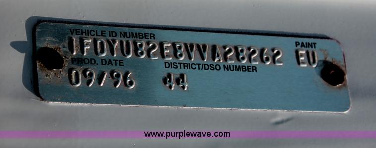 image for item C2601 1997 Ford LT8000F dump truck