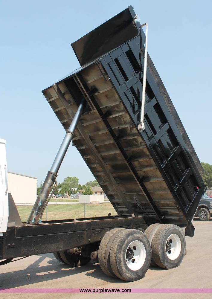 image for item C2601 1997 Ford LT8000F dump truck