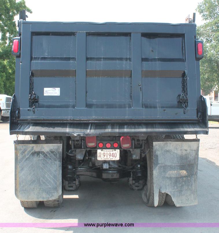 image for item C2602 1999 Mack RD688S dump truck