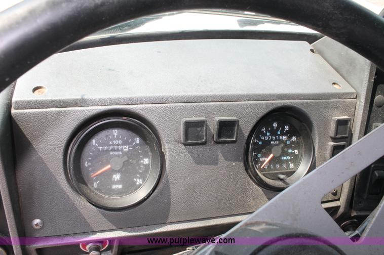 image for item C2602 1999 Mack RD688S dump truck