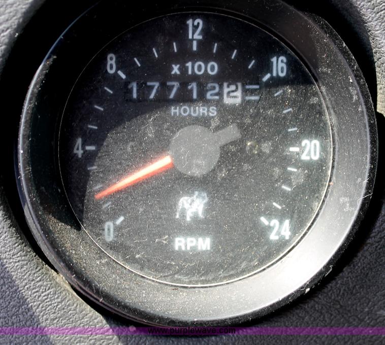 image for item C2602 1999 Mack RD688S dump truck