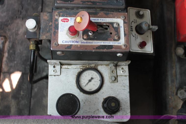 image for item C2602 1999 Mack RD688S dump truck