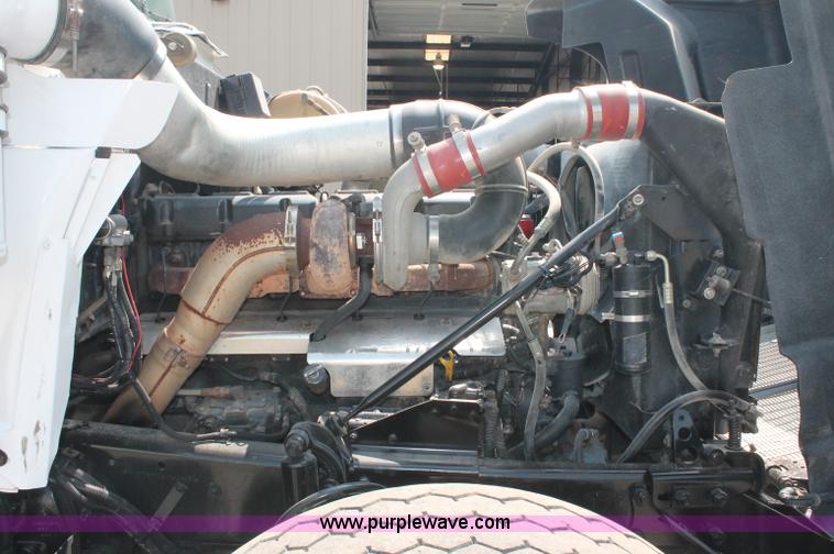 image for item C2602 1999 Mack RD688S dump truck