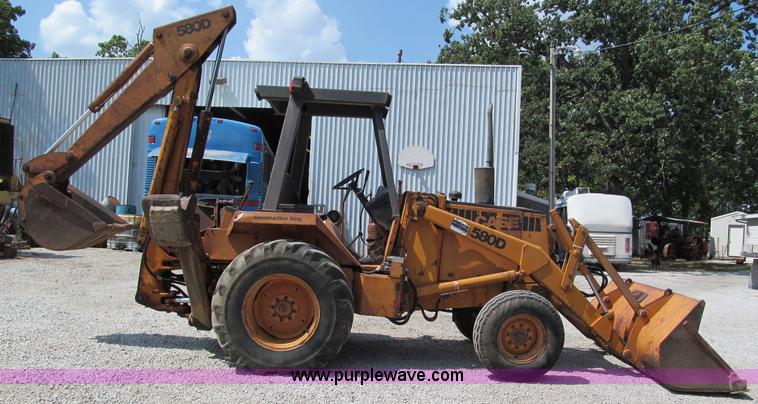 image for item C2621 1981 Case 580D backhoe