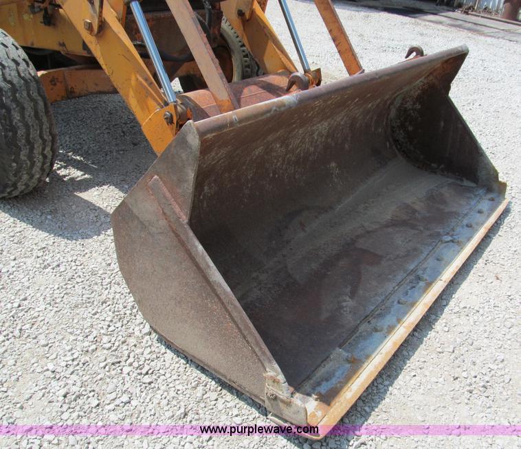 image for item C2621 1981 Case 580D backhoe