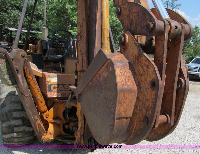 image for item C2621 1981 Case 580D backhoe