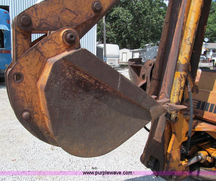 image for item C2621 1981 Case 580D backhoe