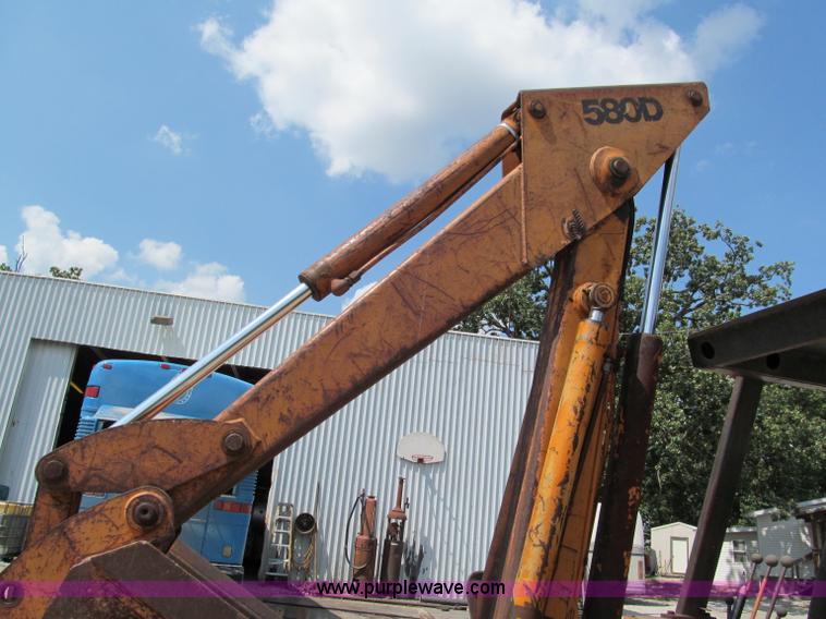 image for item C2621 1981 Case 580D backhoe