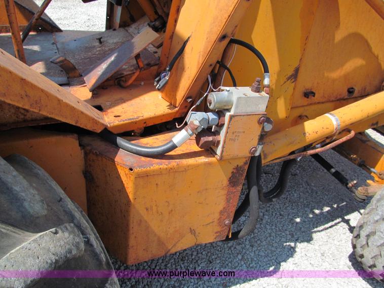 image for item C2621 1981 Case 580D backhoe