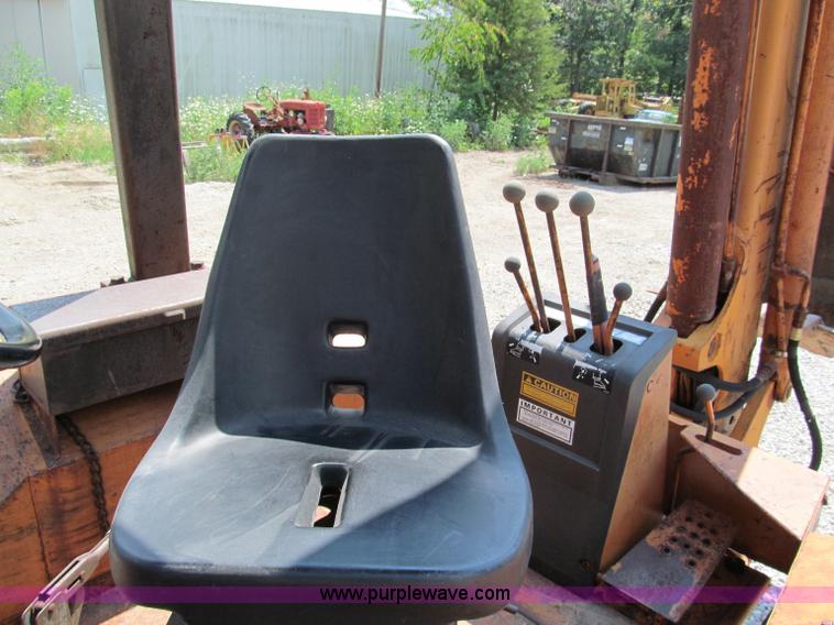 image for item C2621 1981 Case 580D backhoe