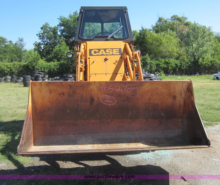 image for item D2047 Case W14H wheel loader