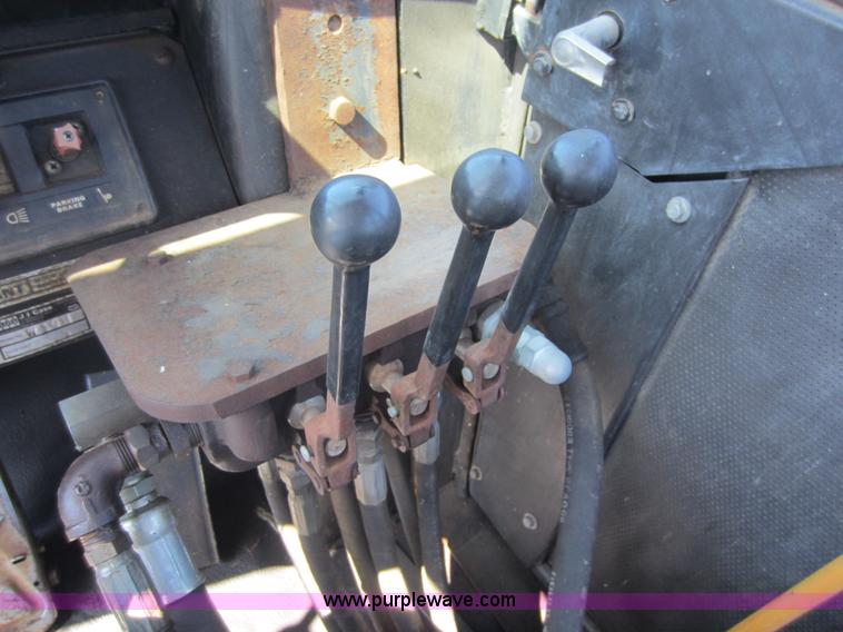 image for item D2047 Case W14H wheel loader