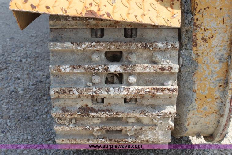 image for item D5240 1982 CMI SF250 slip form paver