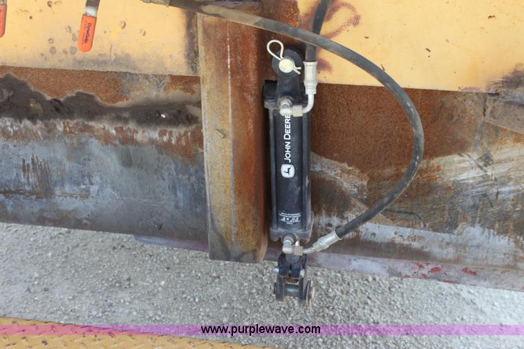 image for item D5240 1982 CMI SF250 slip form paver