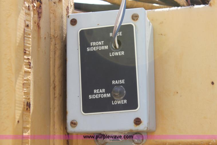 image for item D5240 1982 CMI SF250 slip form paver