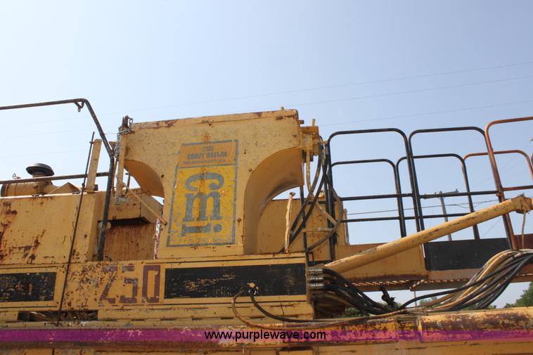 image for item D5240 1982 CMI SF250 slip form paver