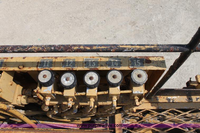 image for item D5240 1982 CMI SF250 slip form paver