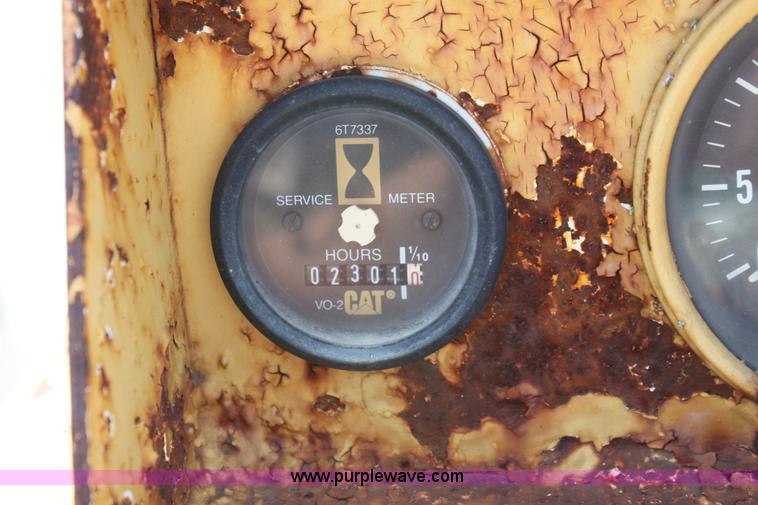 image for item D5240 1982 CMI SF250 slip form paver