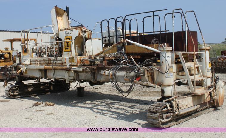 image for item D5241 CMI 250 concrete paver