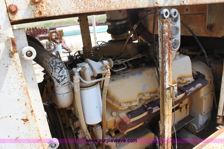 image for item D5241 CMI 250 concrete paver