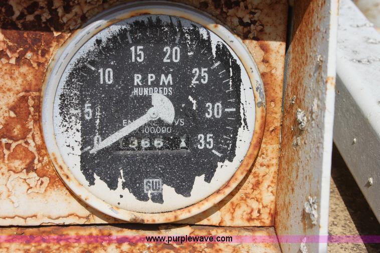 image for item D5241 CMI 250 concrete paver